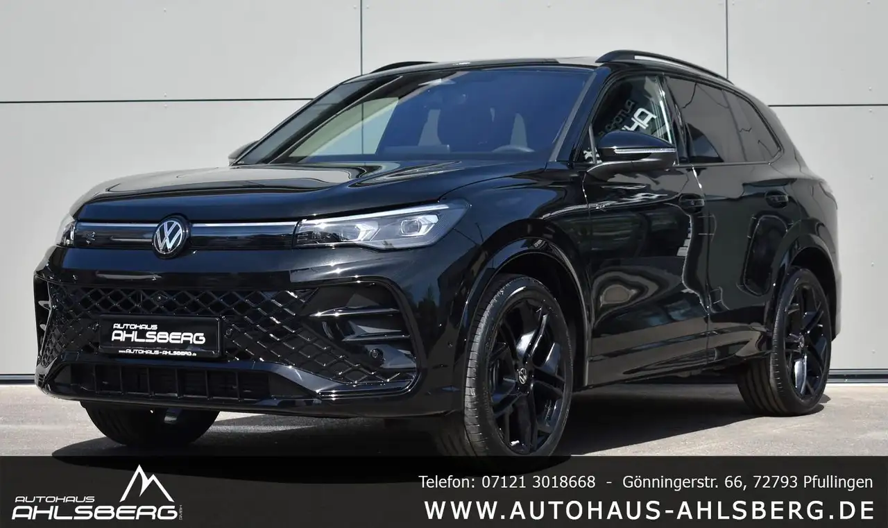 Volkswagen Tiguan R-LINE/STHZ HUD/PANO/20 ZOLL/H&K/BLACK/IQ