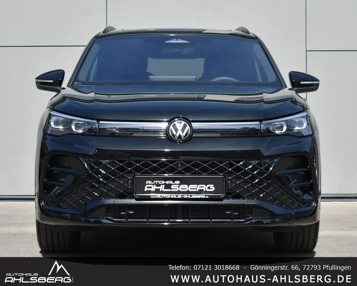 Volkswagen Tiguan R-LINE/STHZ HUD/PANO/20 ZOLL/H&K/BLACK/IQ 2