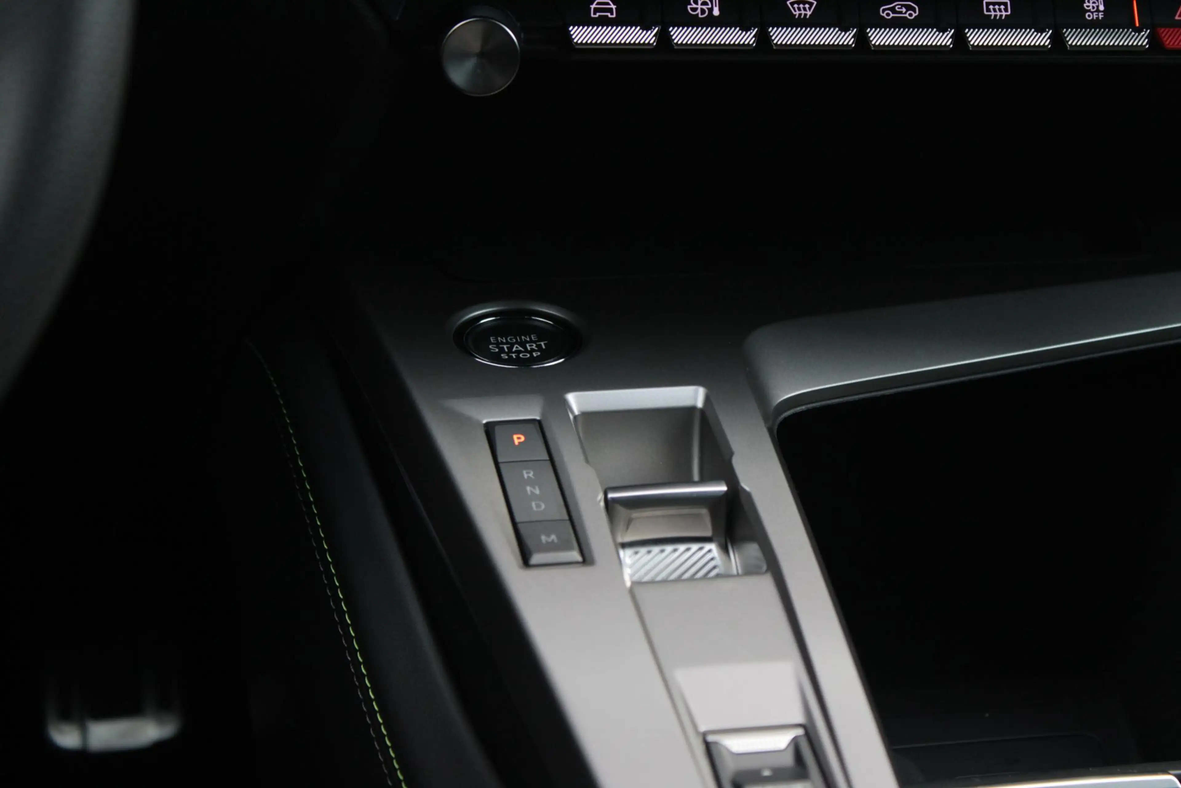 Peugeot 408 1.2 Hybrid 145PK AUTOMAAT GT *NIEUWE AUTO!* | ELEK — photo 16