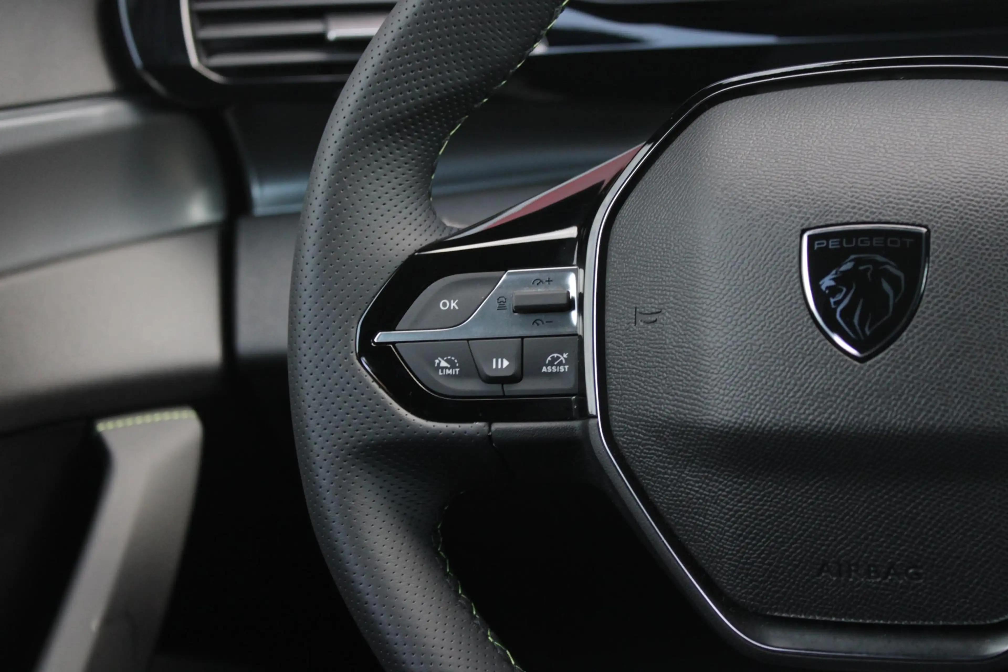 Peugeot 408 1.2 Hybrid 145PK AUTOMAAT GT *NIEUWE AUTO!* | ELEK — photo 34