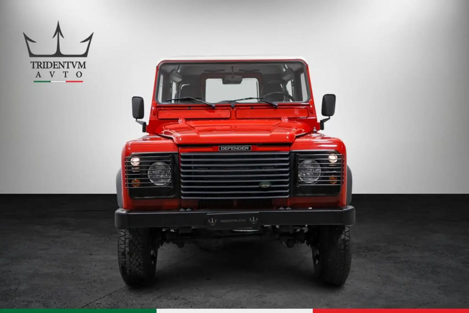Land Rover Defender 90 2.5 td5 S SW Rouge - 2