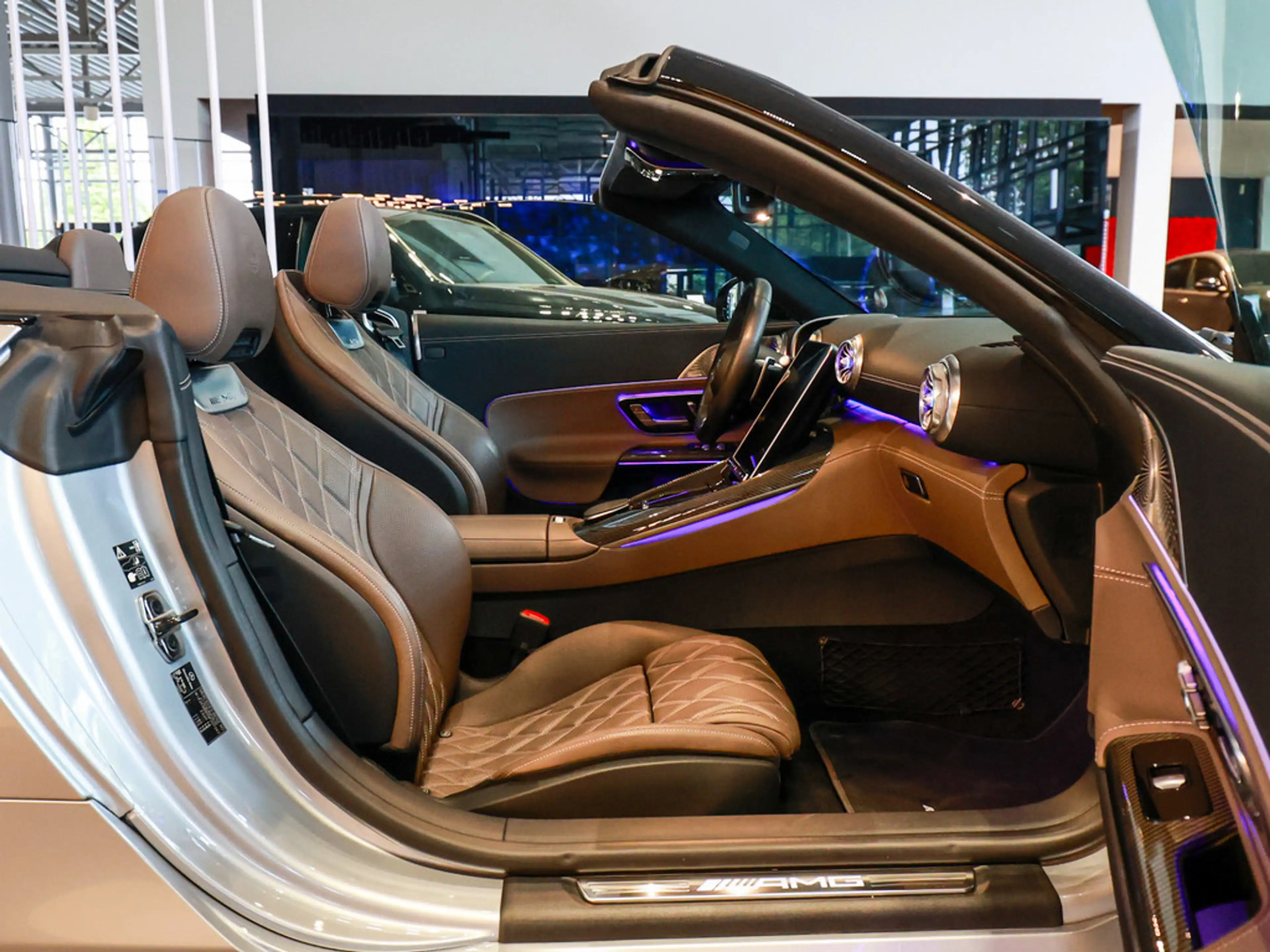 Mercedes-Benz SL 63 AMG 4M+ SITZBEL. BURMESTER HUD 360° SHZ — photo 3