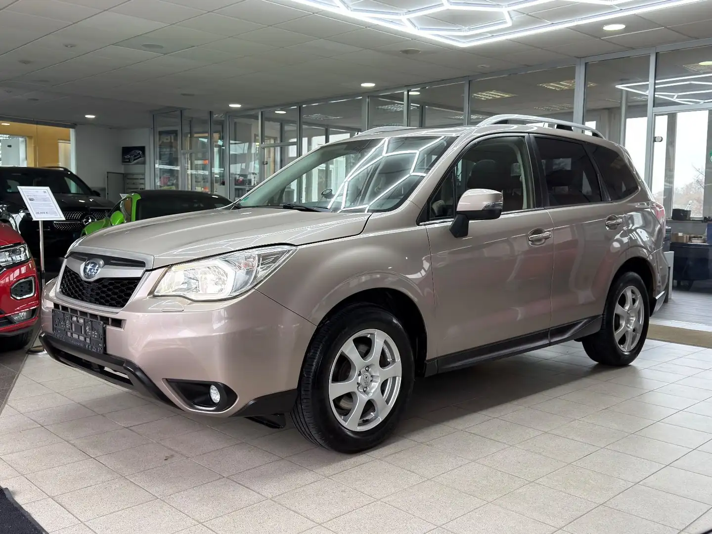 Subaru Forester 2.0 Exclusive Xenon Shz Klima Pano 4x4 Brown - 1