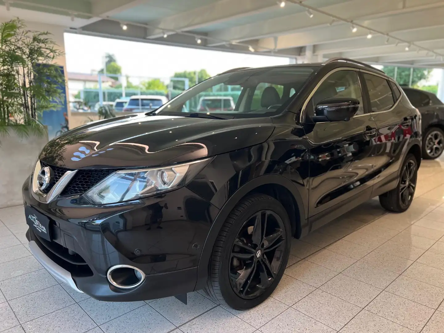 Nissan Qashqai 1.6 dCi 4WD Black Edition - FULL OPTIONAL! Noir - 1