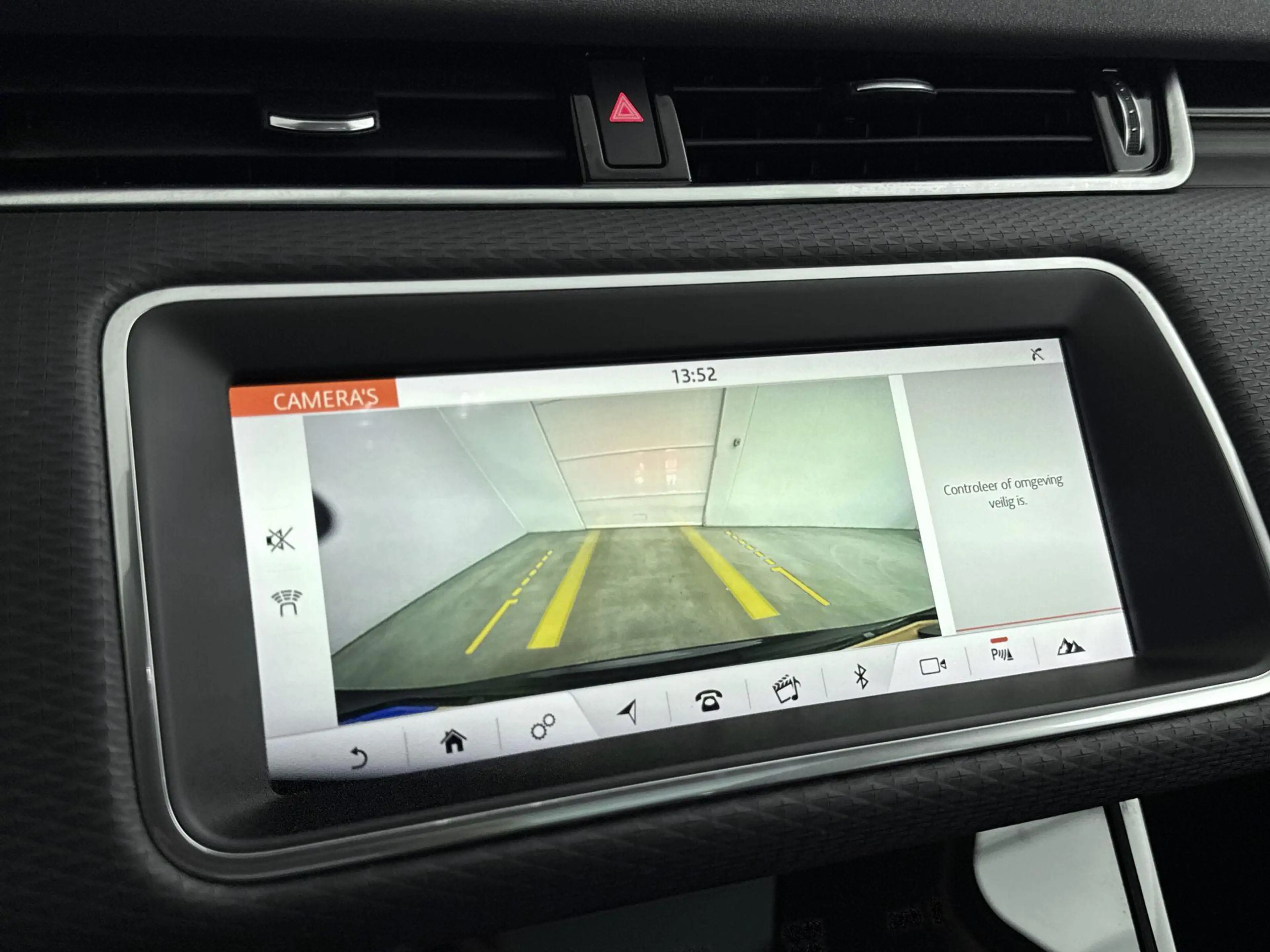 Land Rover Range Rover Evoque 2.0 P200 AWD R-Dynamic S Leder | Navigatie | Voorr — photo 11