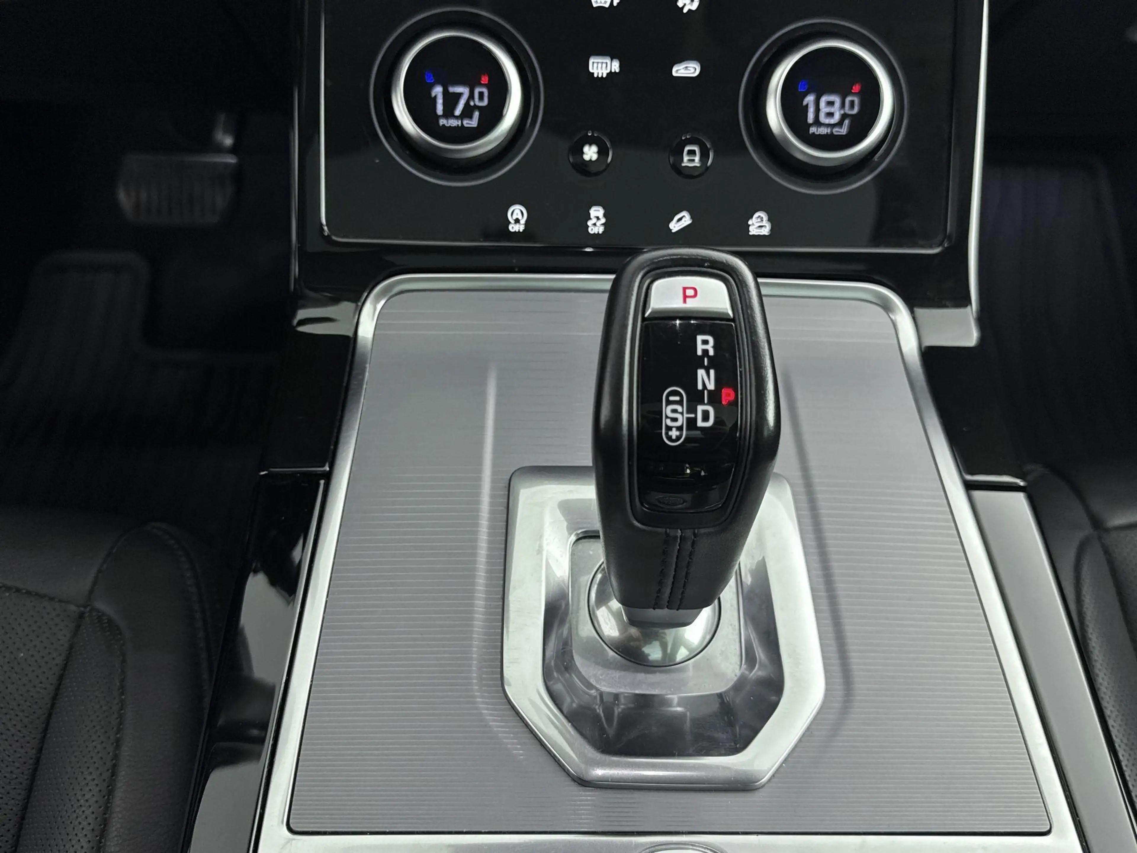 Land Rover Range Rover Evoque 2.0 P200 AWD R-Dynamic S Leder | Navigatie | Voorr — photo 14