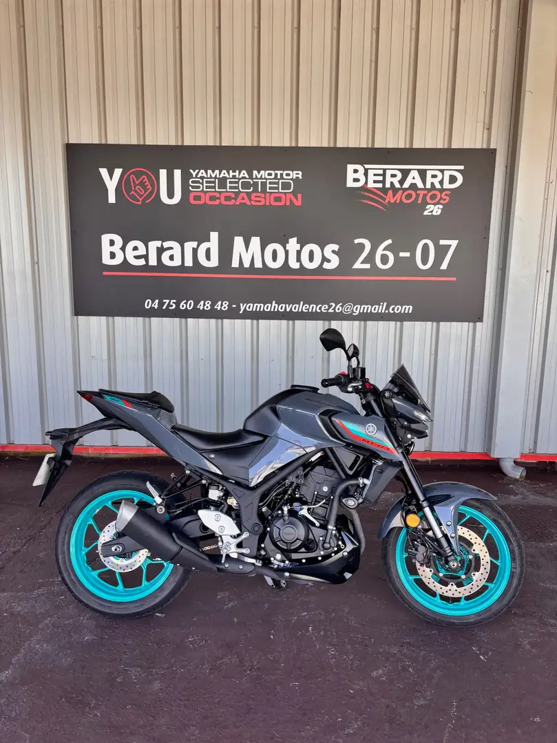 Yamaha MT-03 Gris - 1