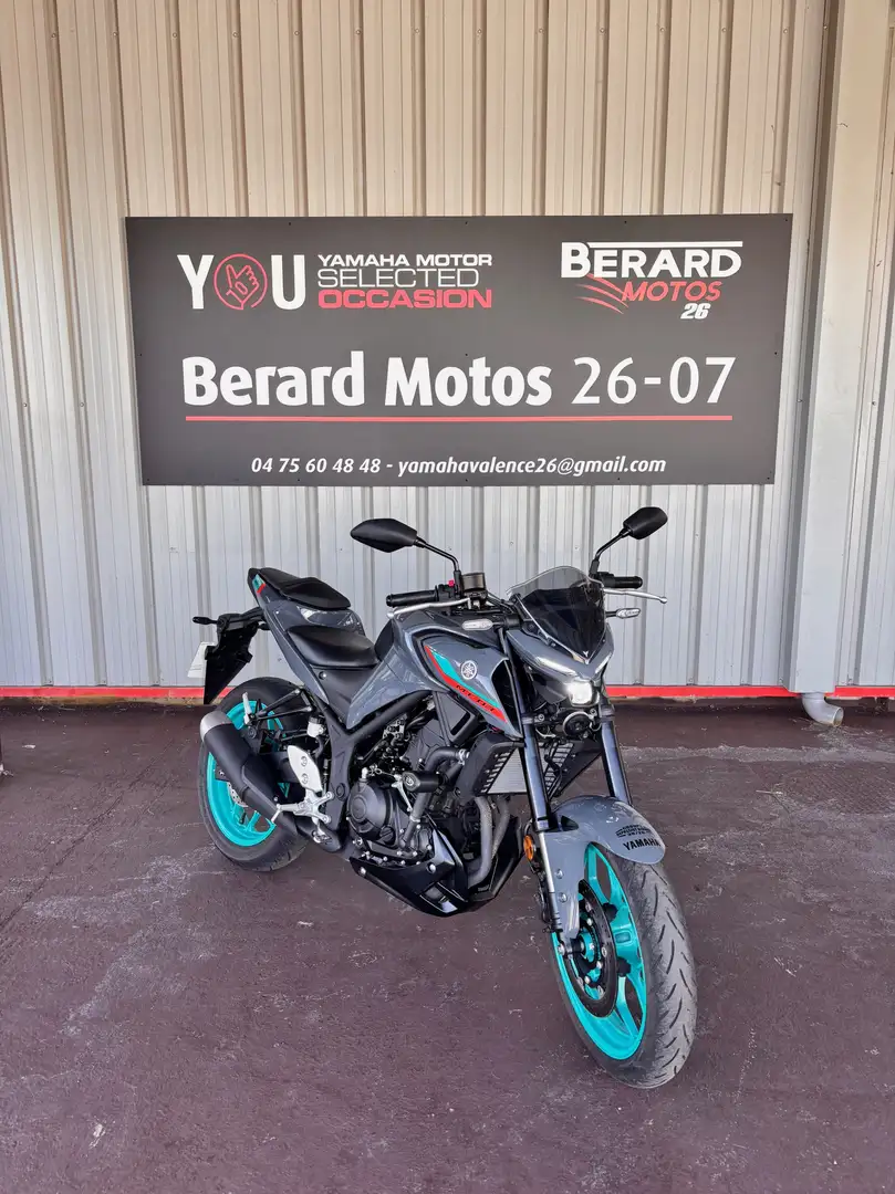 Yamaha MT-03 Gris - 2
