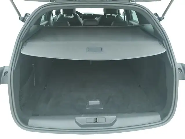 Peugeot 308 view 14