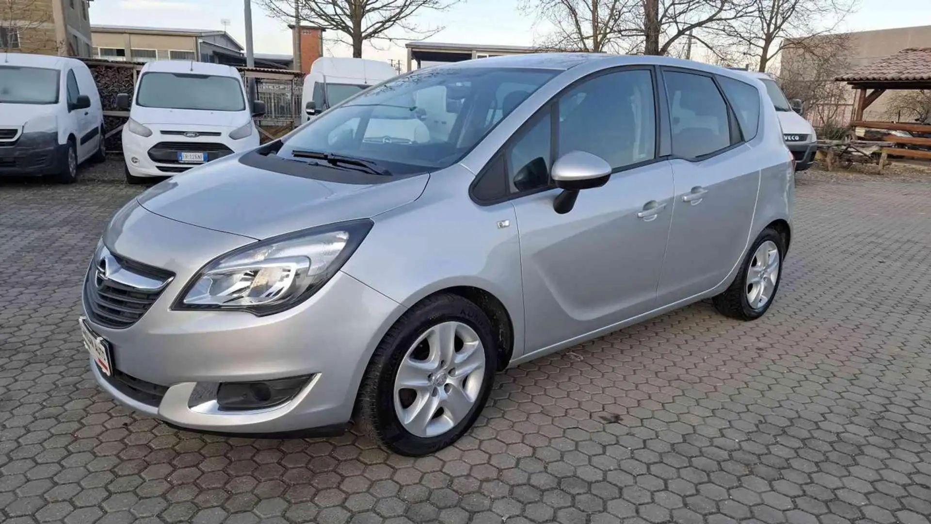 Opel Meriva 1.4 BENZINA UNICO PROPRIETARIO Gris - 2