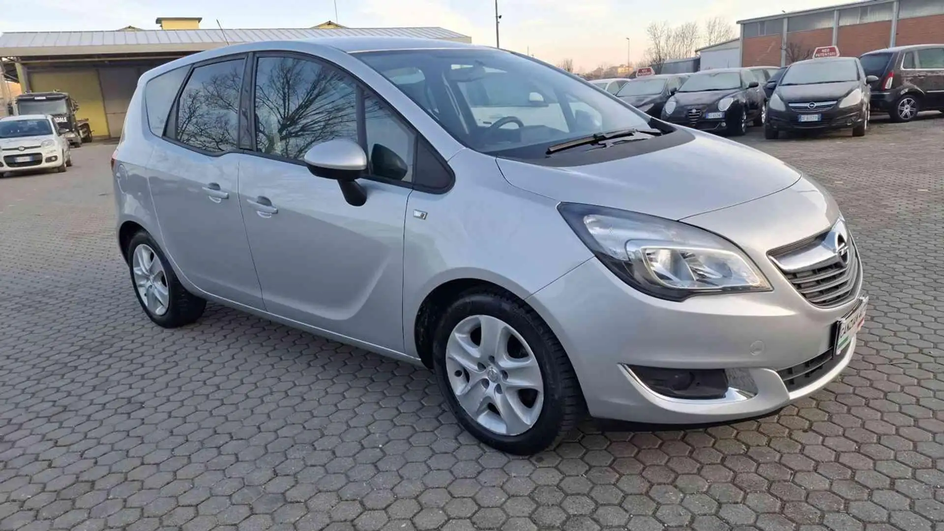 Opel Meriva 1.4 BENZINA UNICO PROPRIETARIO Gris - 1