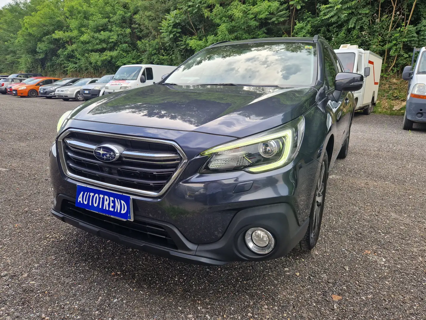 Subaru OUTBACK 2.5i Unlimited lineartronic my16 Gris - 1