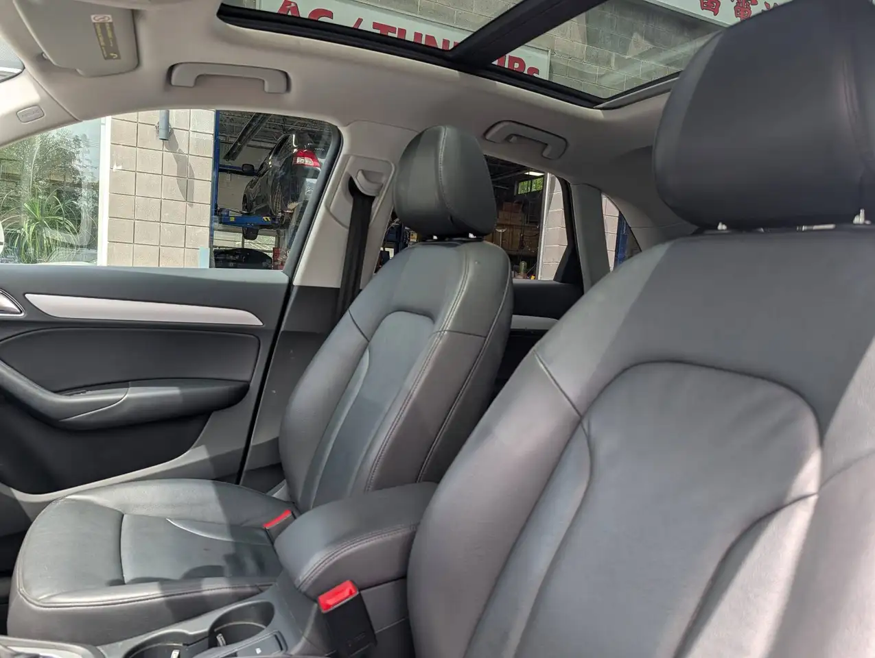 Audi Q3 photo Audi Q3