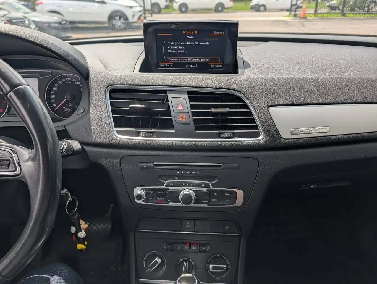 Audi Q3 photo Audi Q3