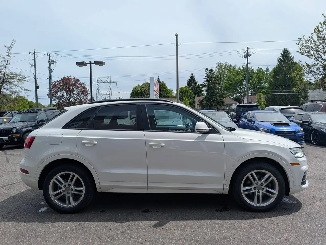 Audi Q3 photo Audi Q3
