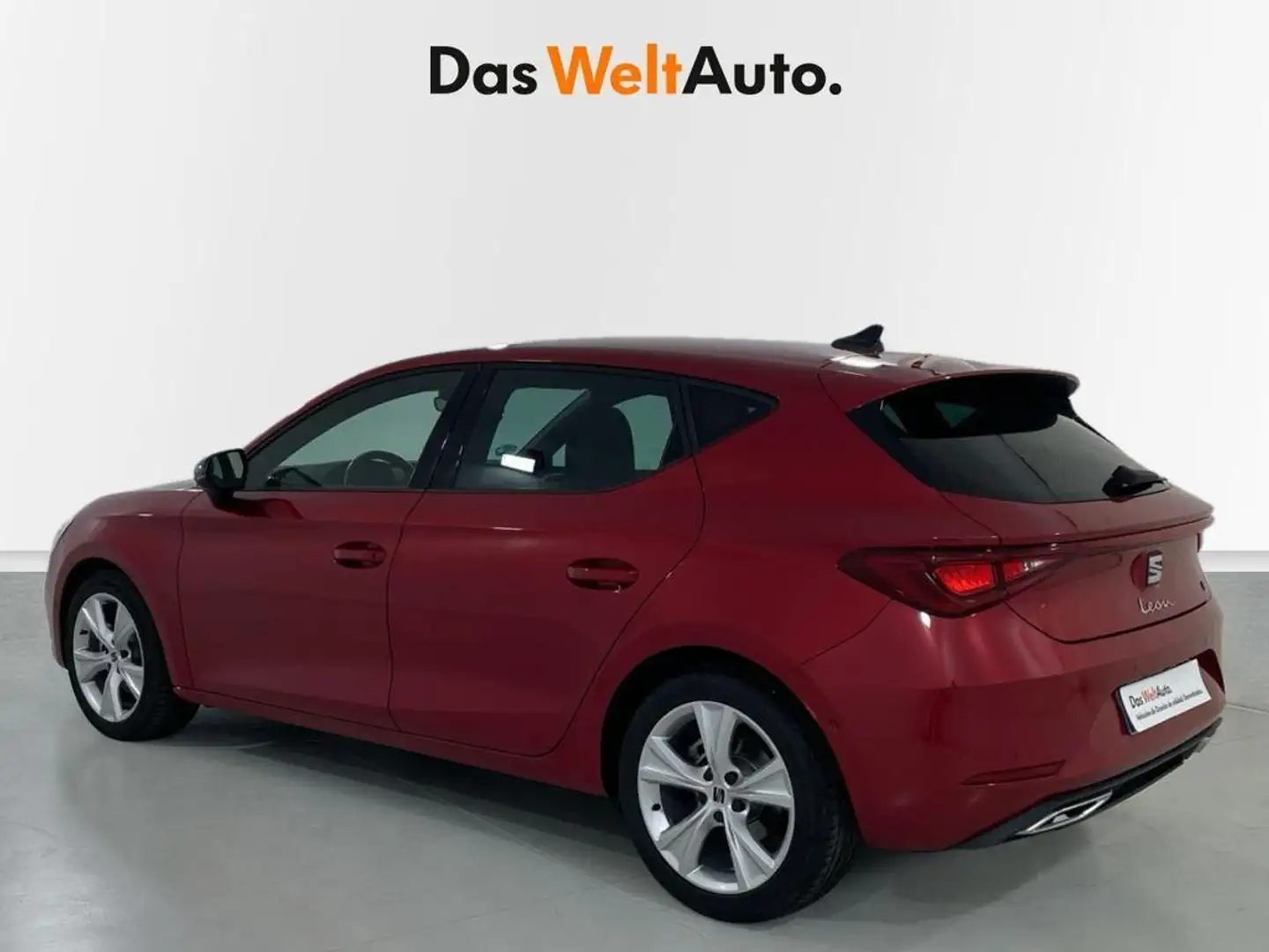 SEAT Leon 1.5 eTSI DSG-7 S&S FR Special Edition 150 Rojo - 2