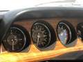 Oldtimer BMW 2000 CS - concourse restored Rood - thumbnail 18