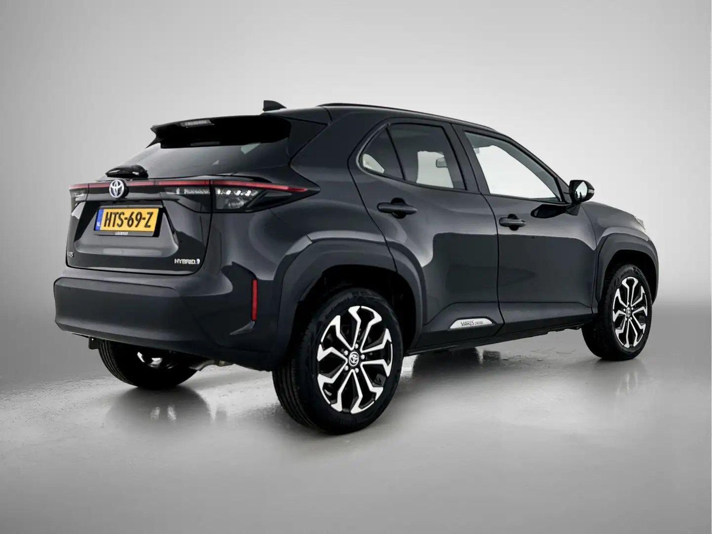 Toyota Yaris Cross 1.5 Hybrid Dynamic Navi | Achterklep Elektrisch | Noir - 2