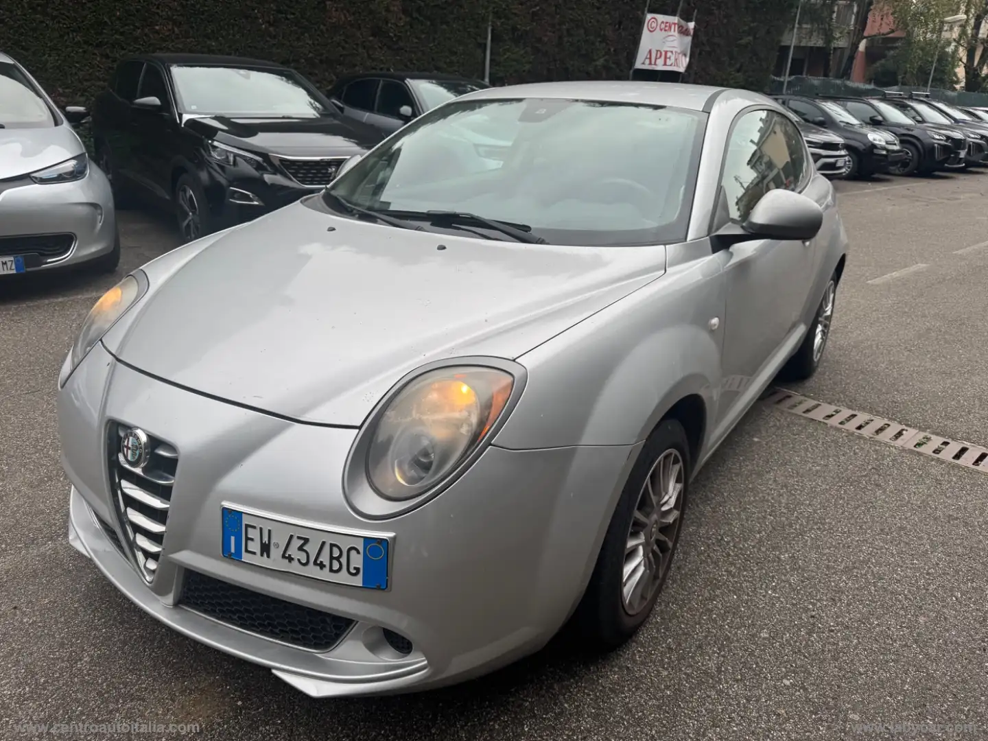 Alfa Romeo MiTo 1.4 78 CV 8V S&S Distinctive Šedá - 1