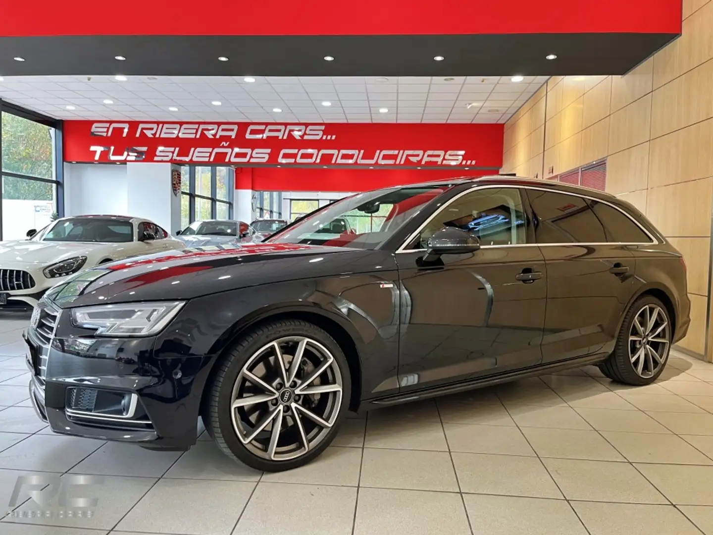 Audi A4 Avant 3.0TDI quattro tiptronic 200kW Zwart - 1