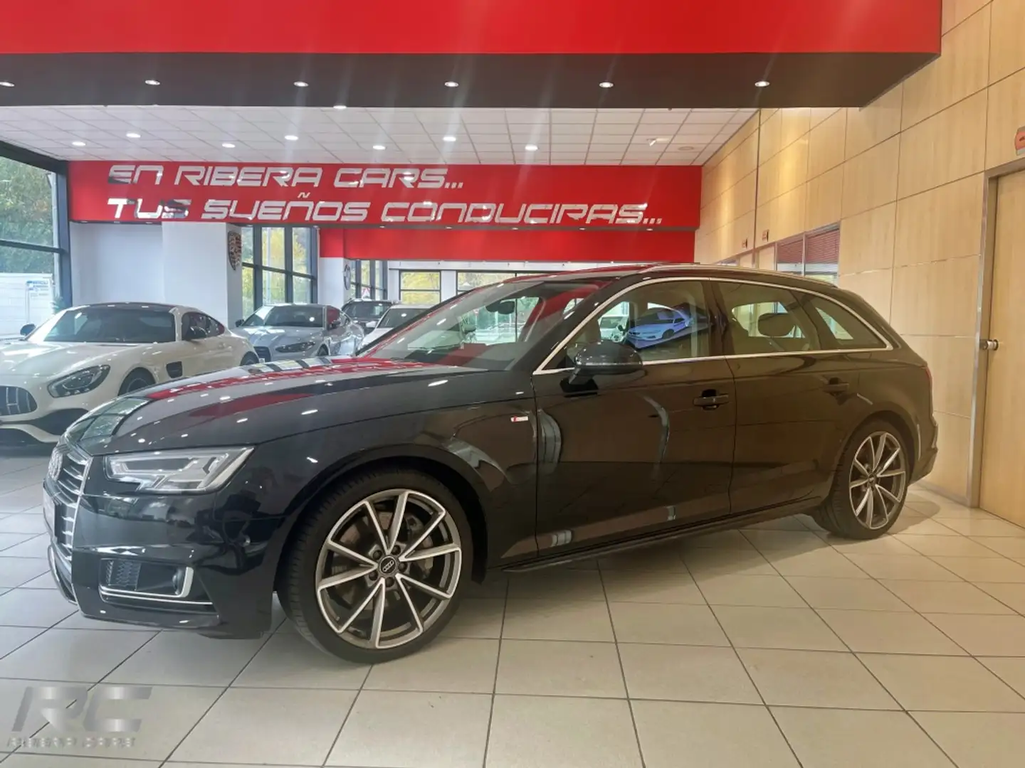 Audi A4 Avant 3.0TDI quattro tiptronic 200kW Noir - 1