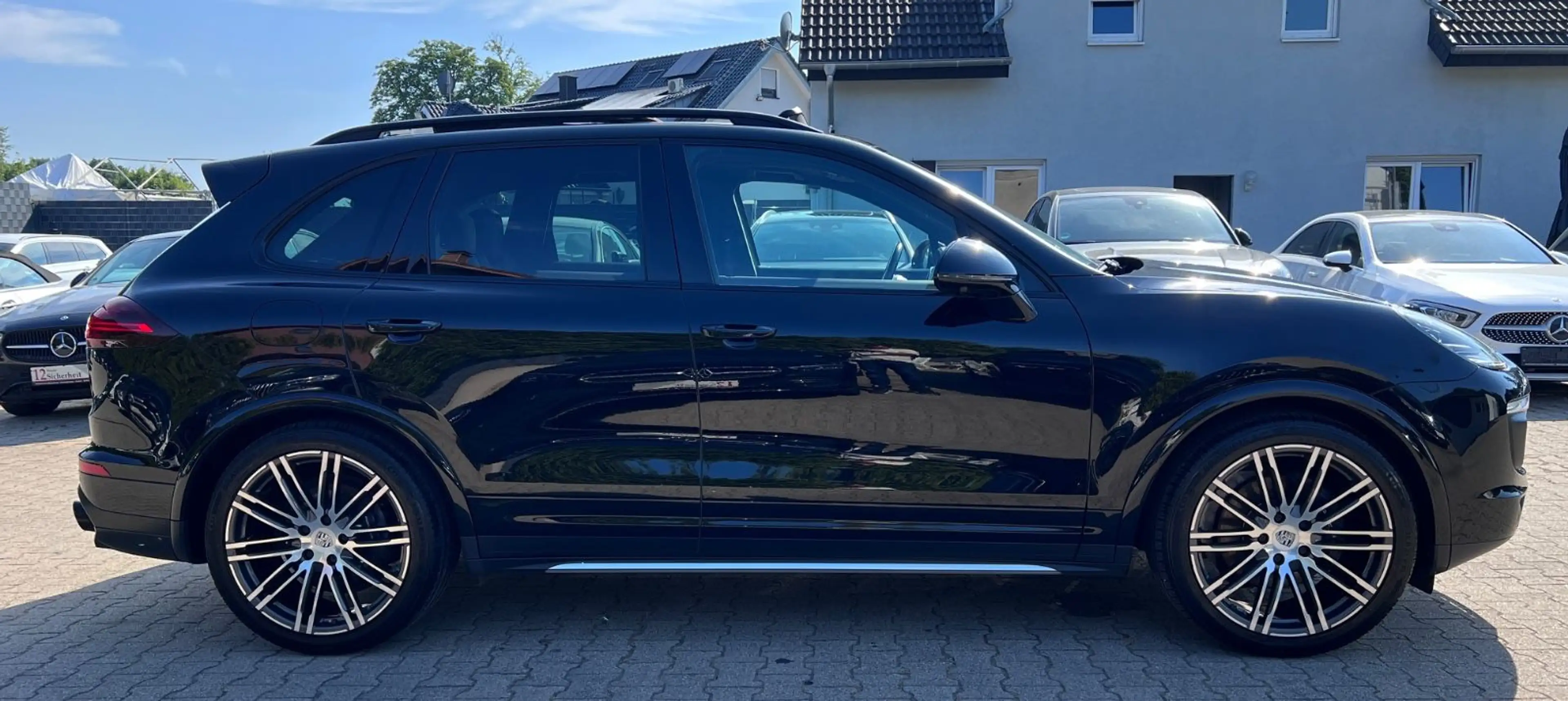 Porsche Cayenne Diesel Platinum Edition-PANODACH-360°CAM — photo 14