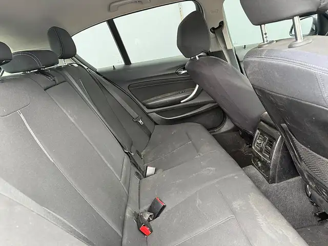 BMW 1 Series view 11