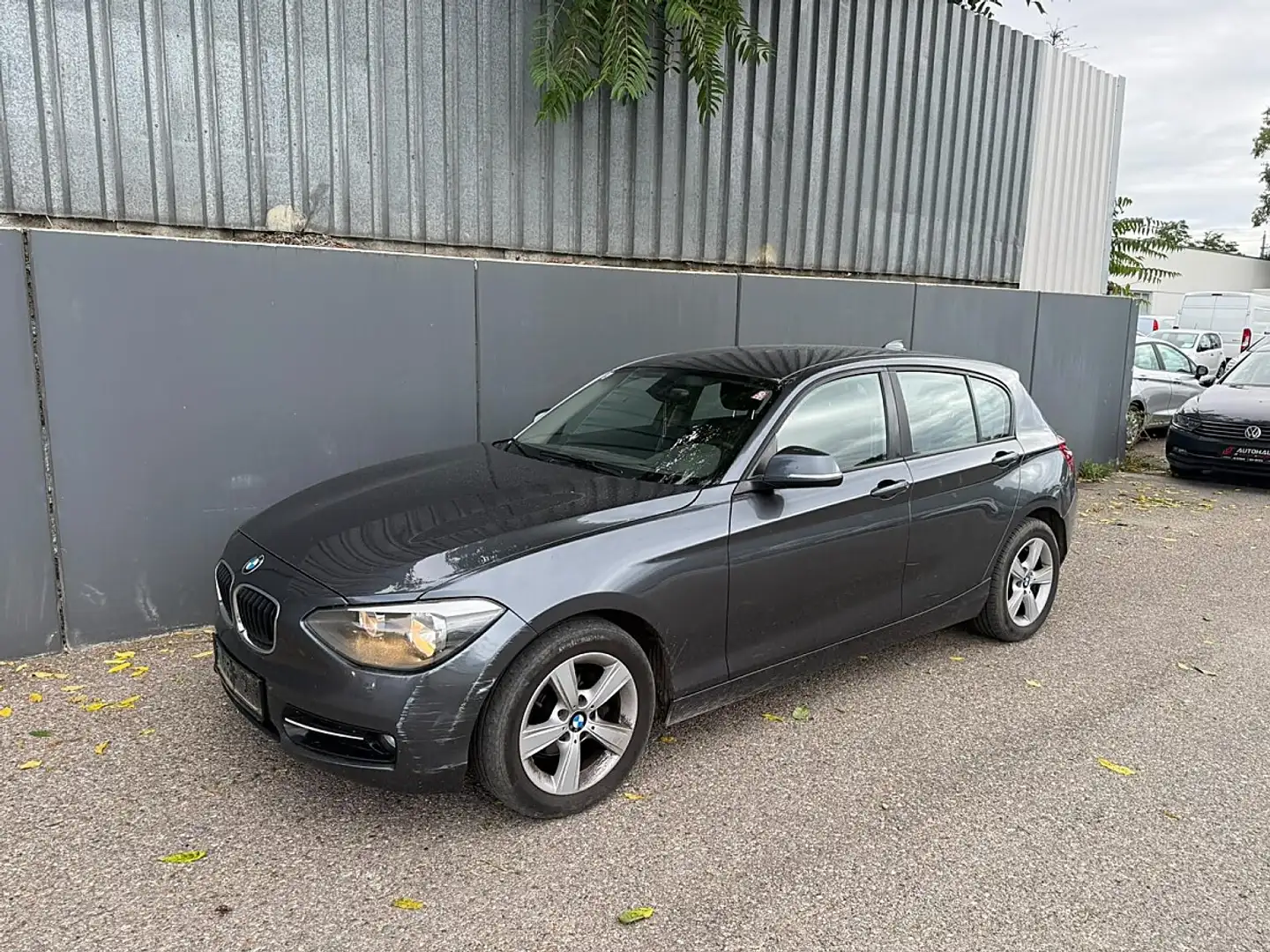 BMW 116 d | 1.BESITZ | PICKERL BIS 11/2026 | Grau - 1