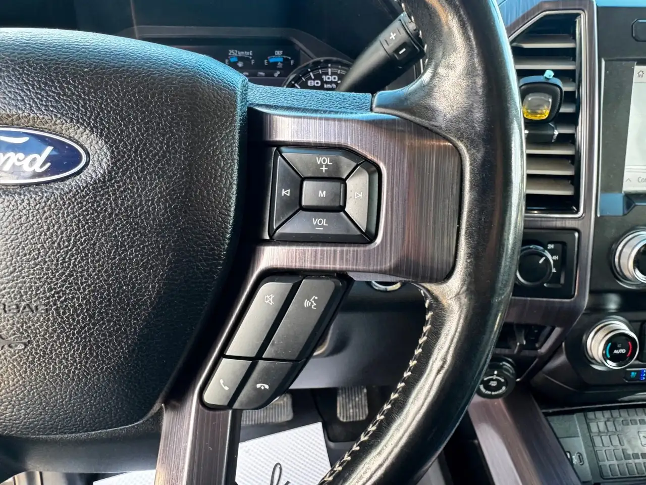 Ford F 350 снимка Ford F 350