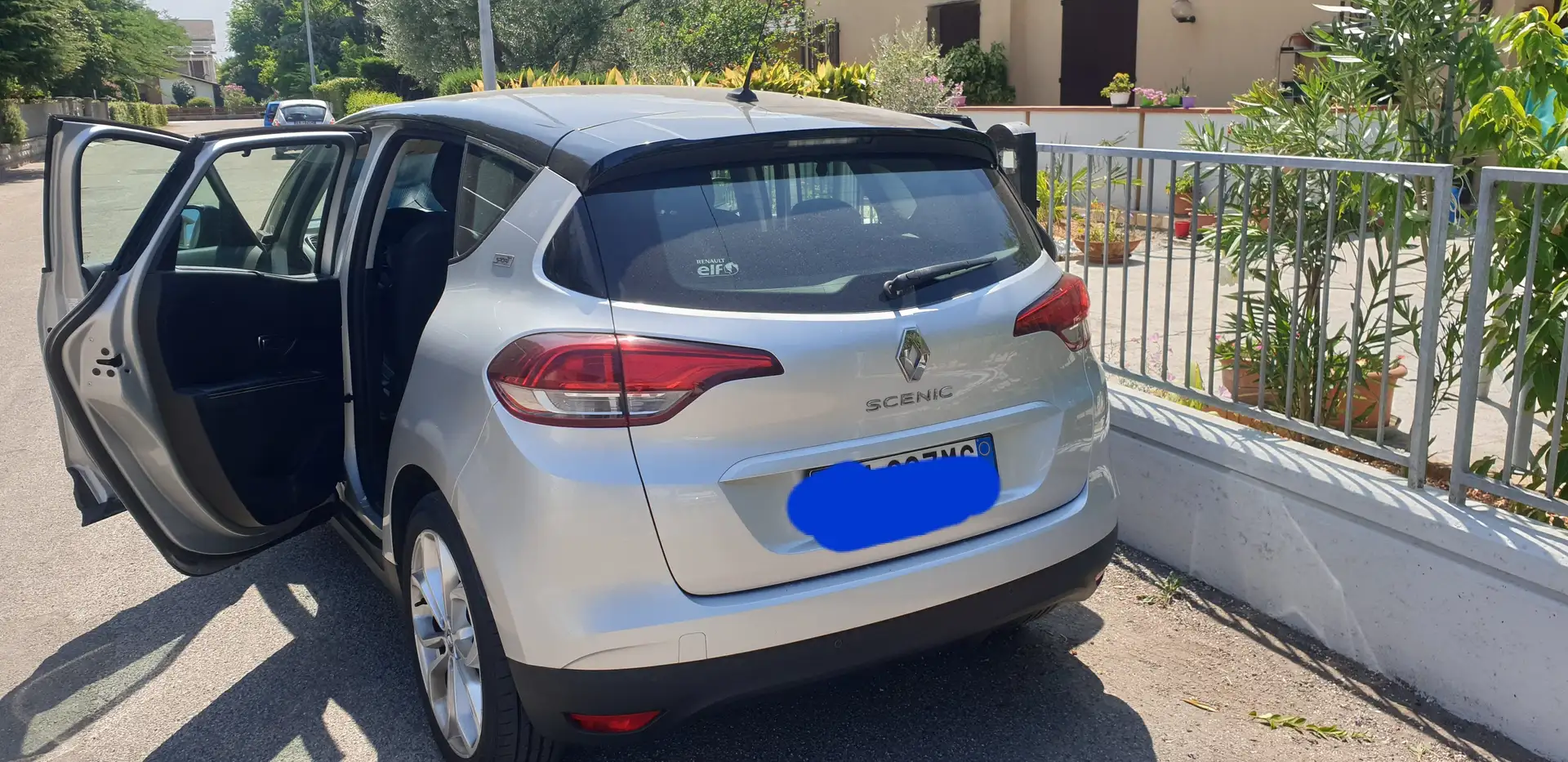 Renault Scenic Scenic 1.5 dci energy Zen 110cv edc Argento - 1