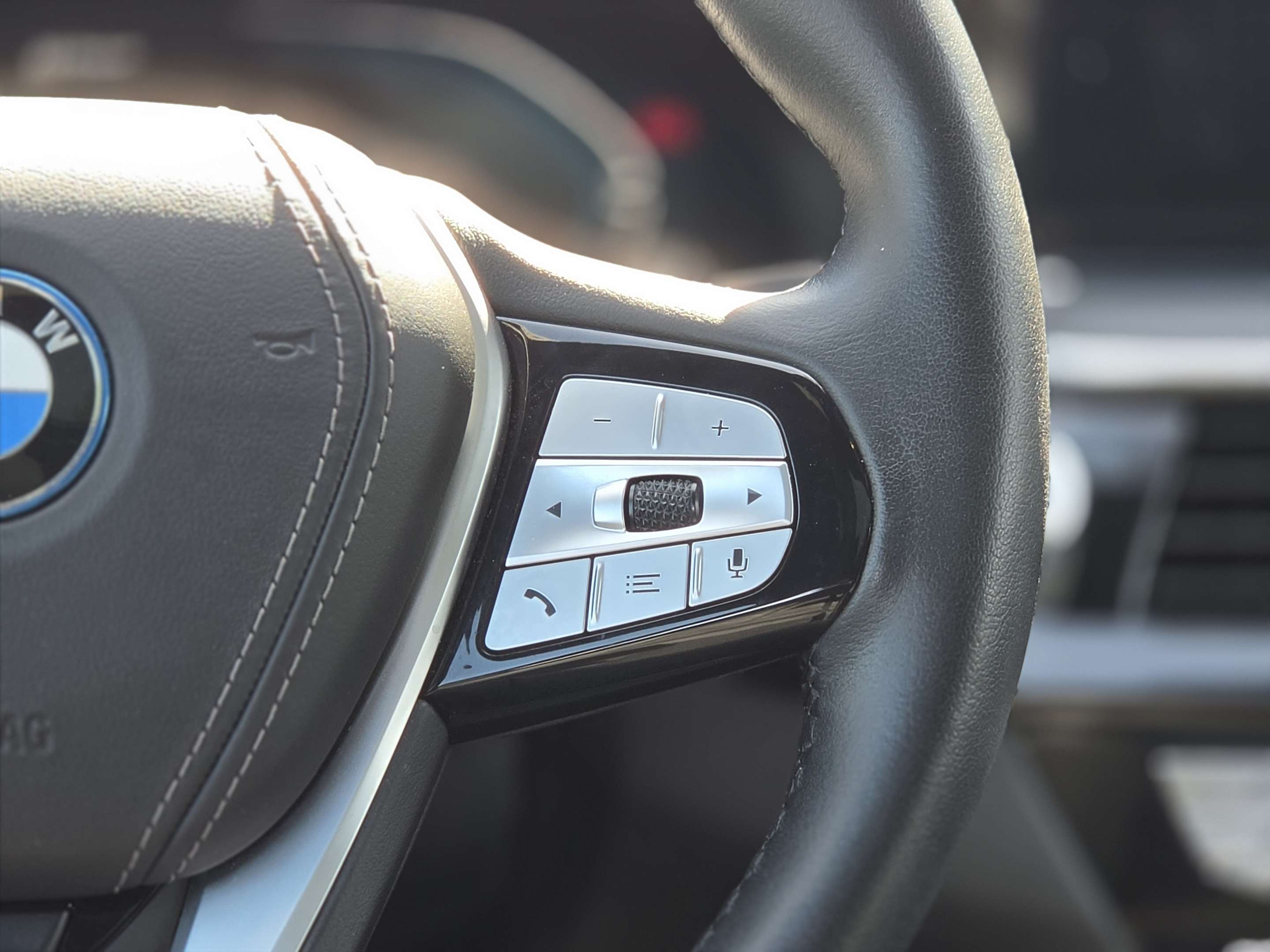 2023 BMW 5 Series 530e iPerformance - Head Up Display, Manager Demo thumb 25