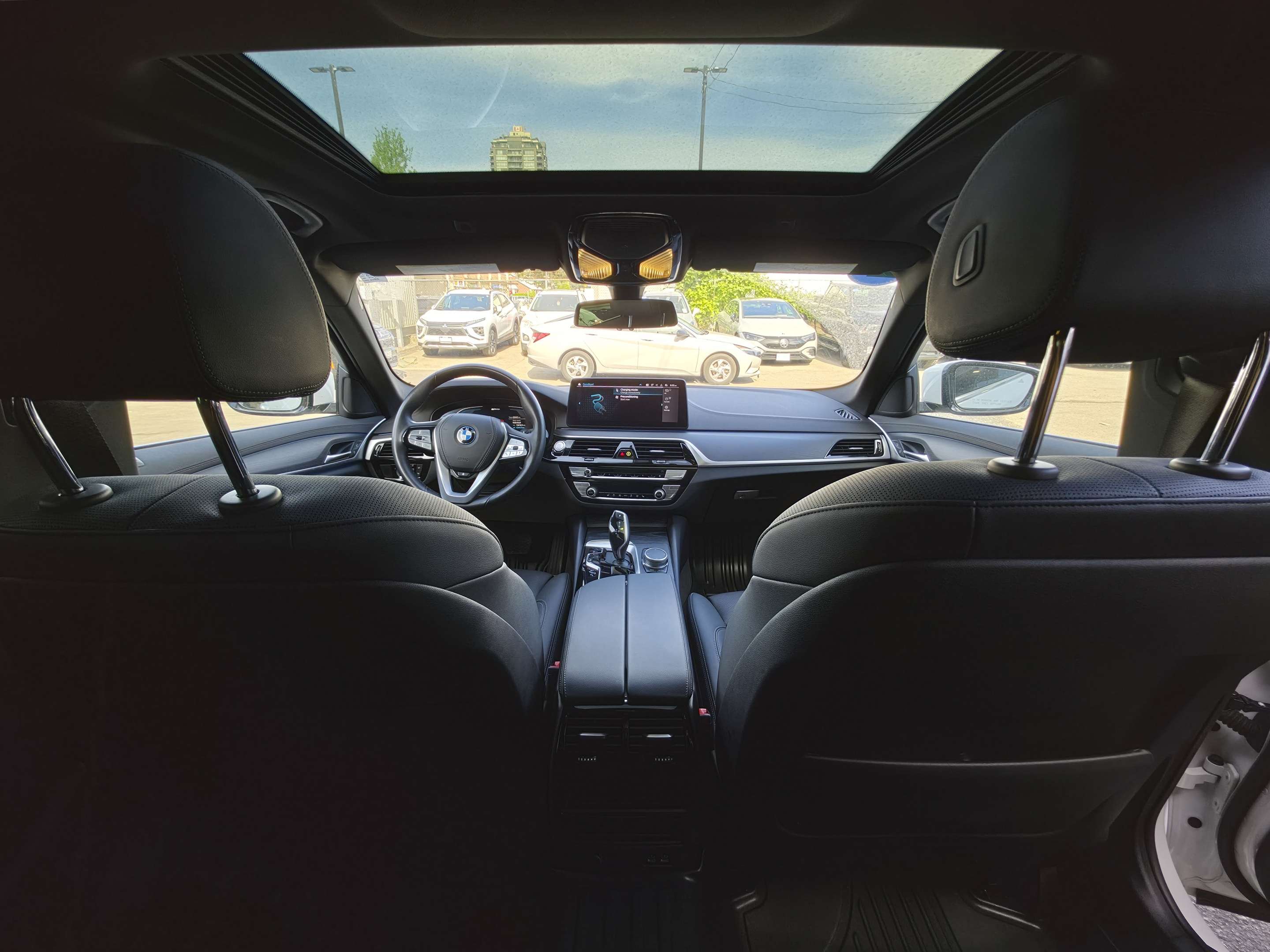 2023 BMW 5 Series 530e iPerformance - Head Up Display, Manager Demo thumb 42