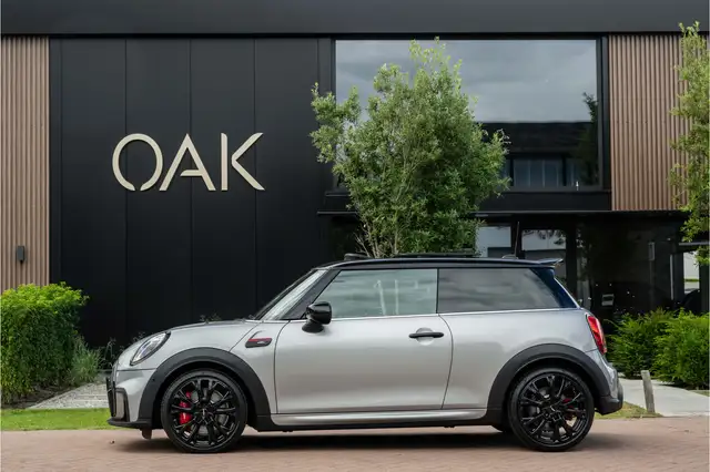 MINI John Cooper Works 3-Deurs 2.0 F1 Aut. | Navi | Panorama | Lounge Led