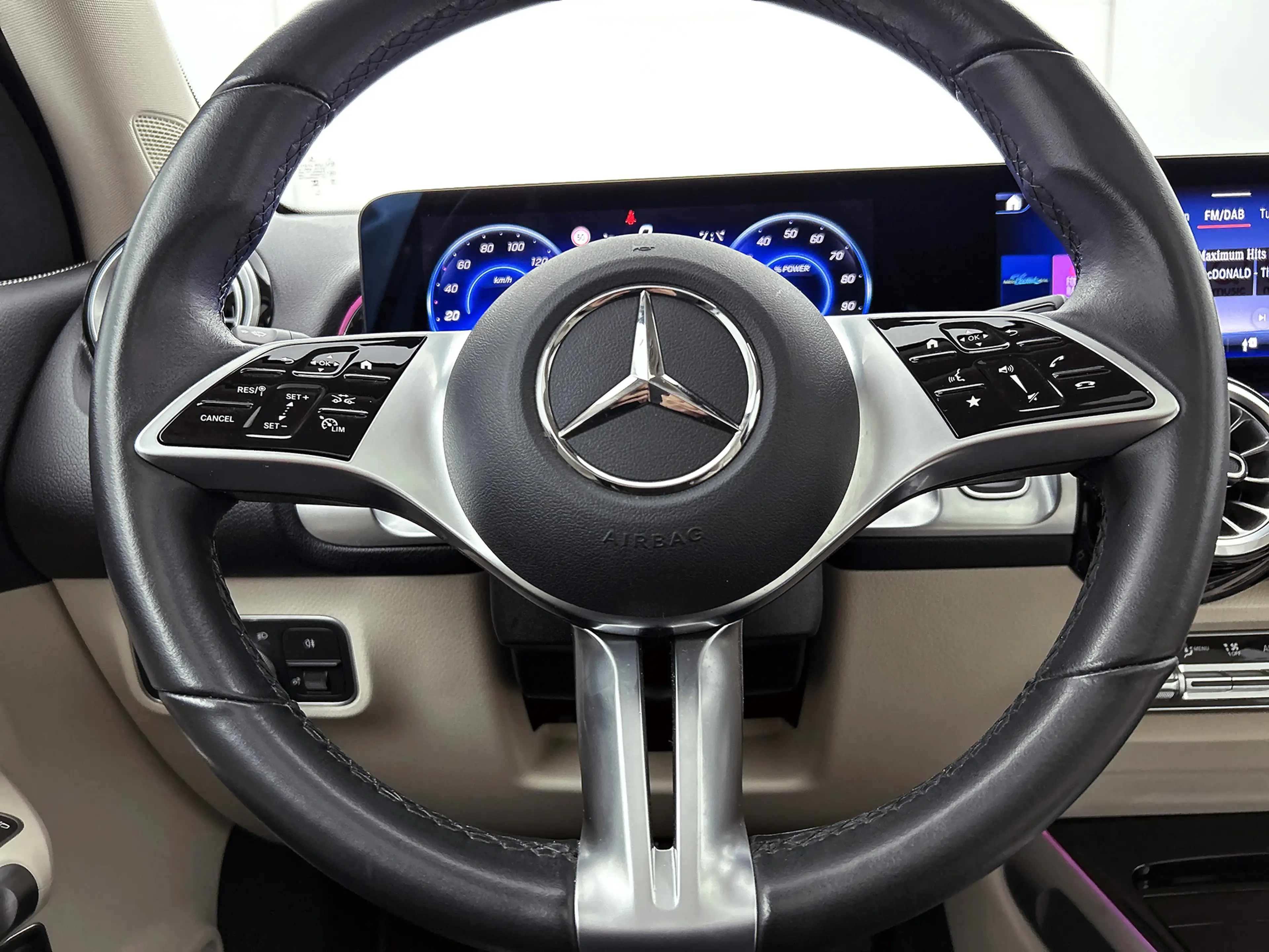 Mercedes-Benz EQB 250 250+ Luxury Line 7p. 71 kWh Pano, Leder, Keyless — photo 32
