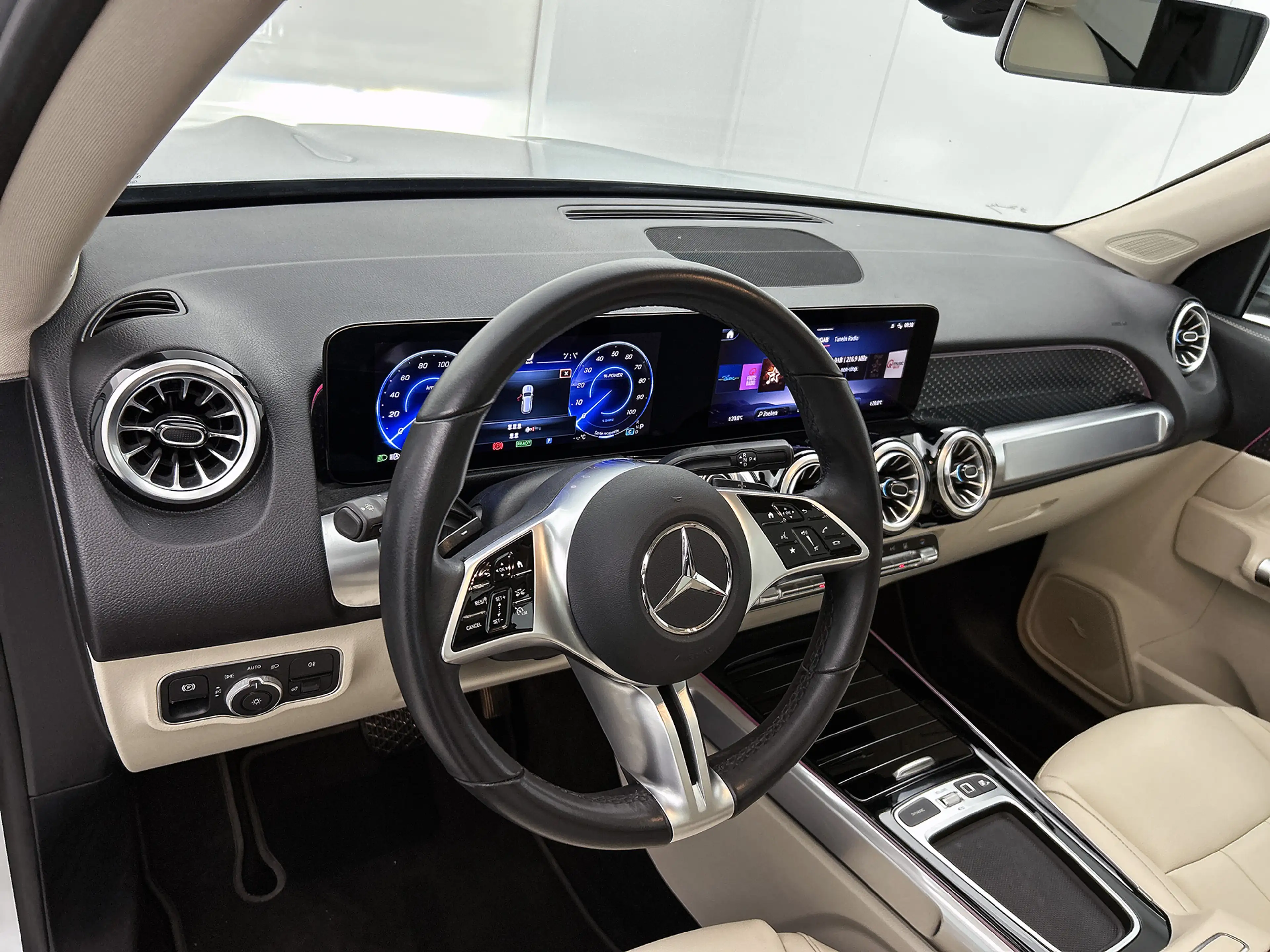 Mercedes-Benz EQB 250 250+ Luxury Line 7p. 71 kWh Pano, Leder, Keyless — photo 2