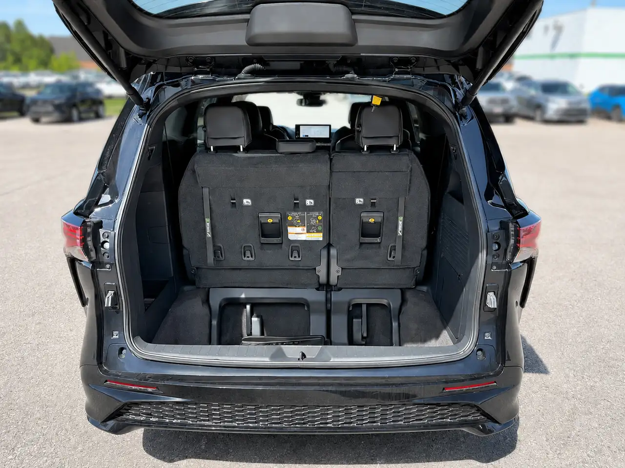 Toyota Sienna снимка Toyota Sienna