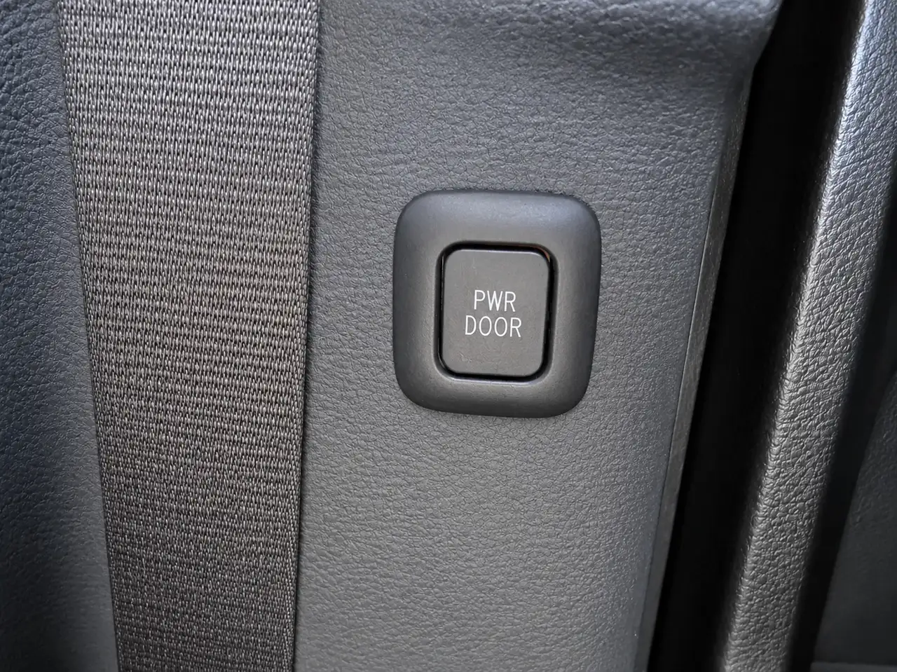 Toyota Sienna снимка Toyota Sienna