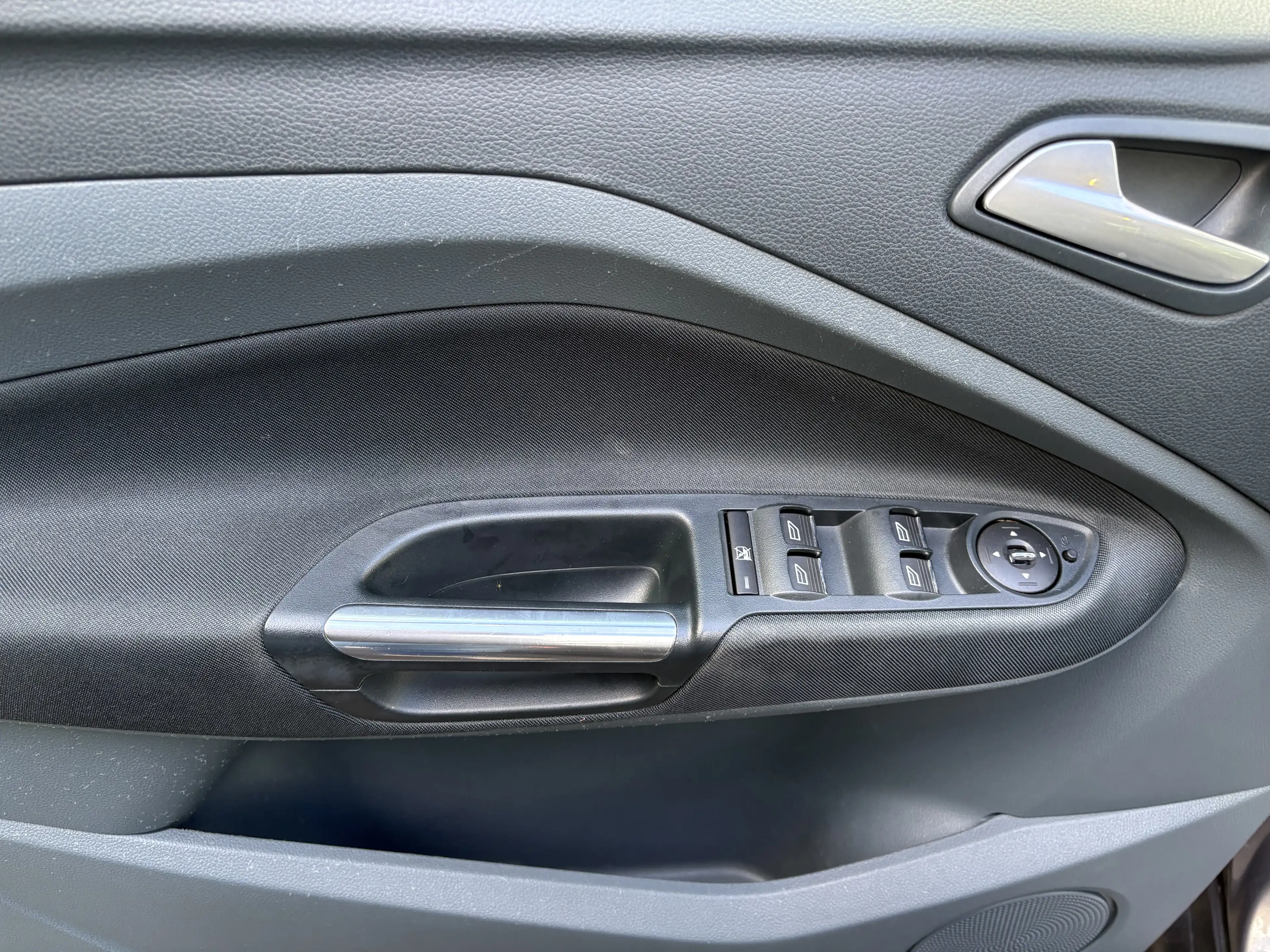 Ford C-Max 1.0 EcoBoost Champions Edition*AHK*EURO-5*TÜV 6-2027* — photo 15