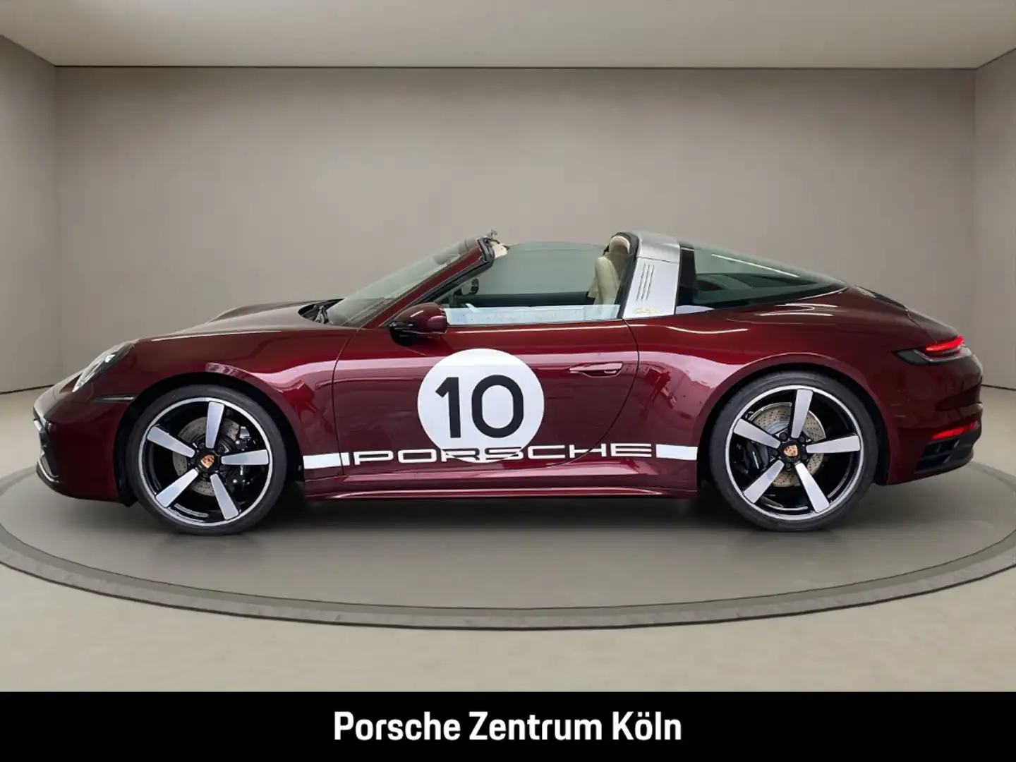 Porsche 992 911 Targa 4S Heritage Edition Sportabgas LED Rot - 2