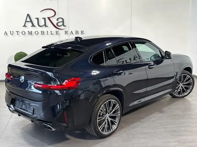 BMW X4 view 5