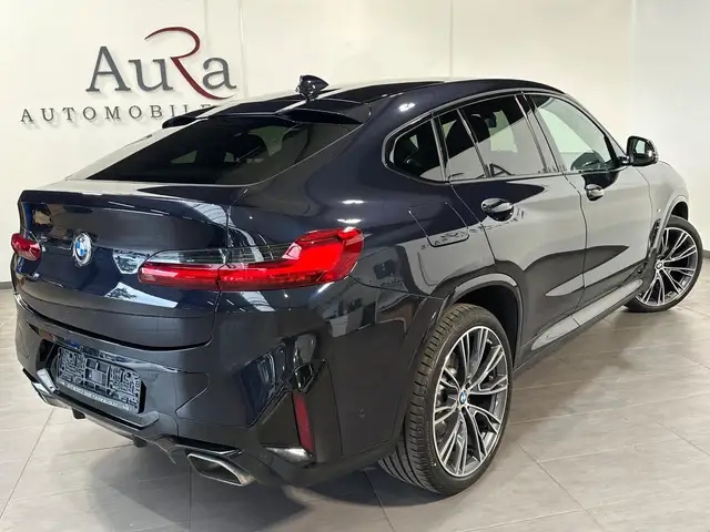 BMW X4 view 4