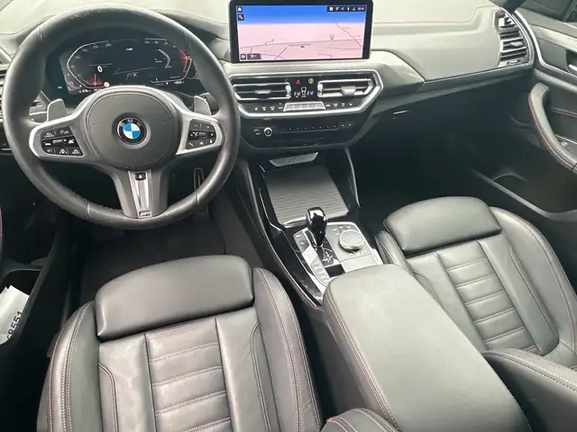 BMW X4 view 13