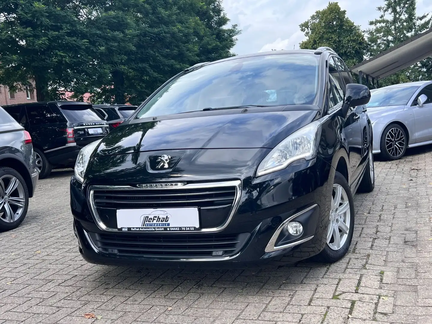 Peugeot 5008 Allure Navi SHZ Schwarz - 1