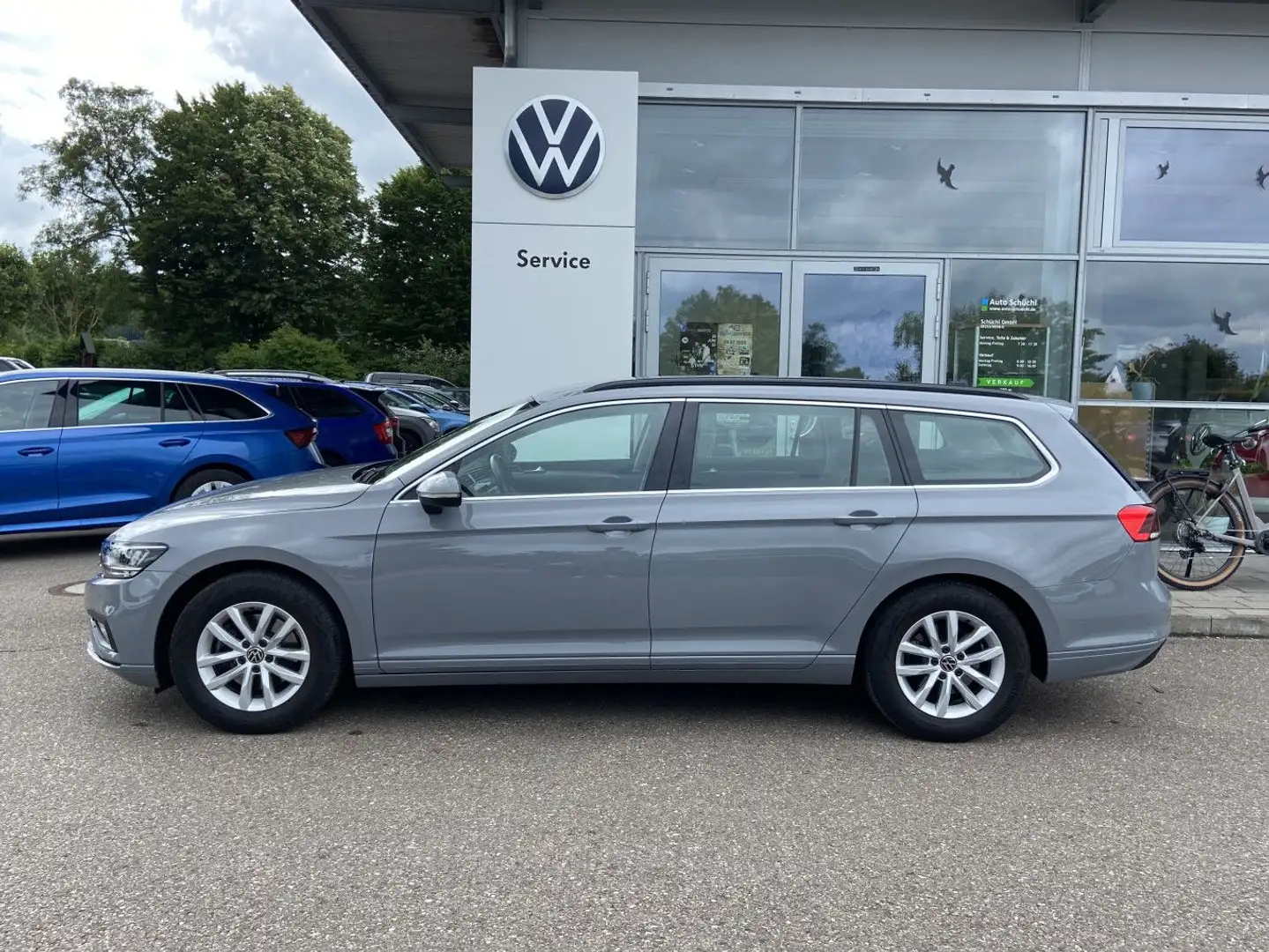 Volkswagen Passat Variant 1.5 TSI DSG Business NAVI+LED+KAM Grau - 2