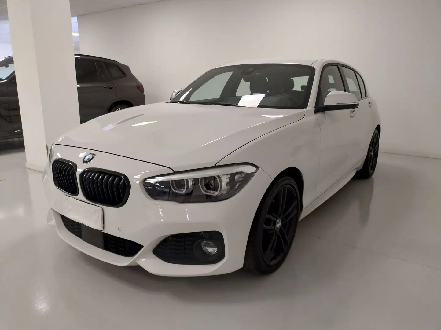 BMW 120 120d xdrive Sport 5p auto Bianco - 1