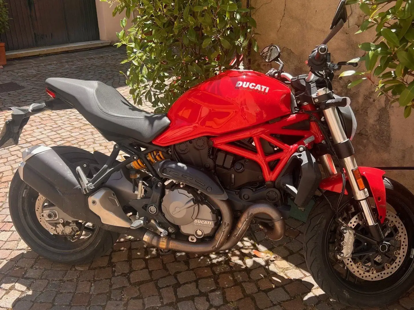 Ducati Monster 821 Rosso - 1