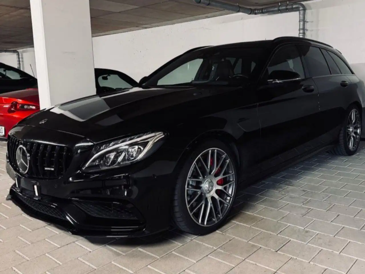 Mercedes-Benz C 63 AMG