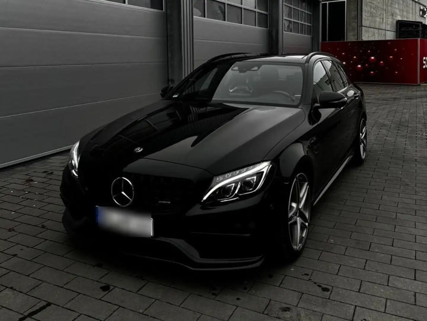 Mercedes-Benz C 63 AMG AMG C 63 S T AMG Speedshift 7G-MCT Schwarz - 2