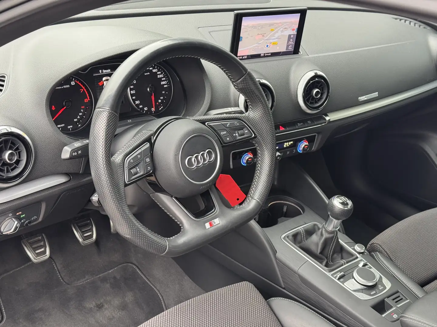 Audi A3 Sportback 1.0 TFSI Sport S Line Edition LED | Crui Noir - 2