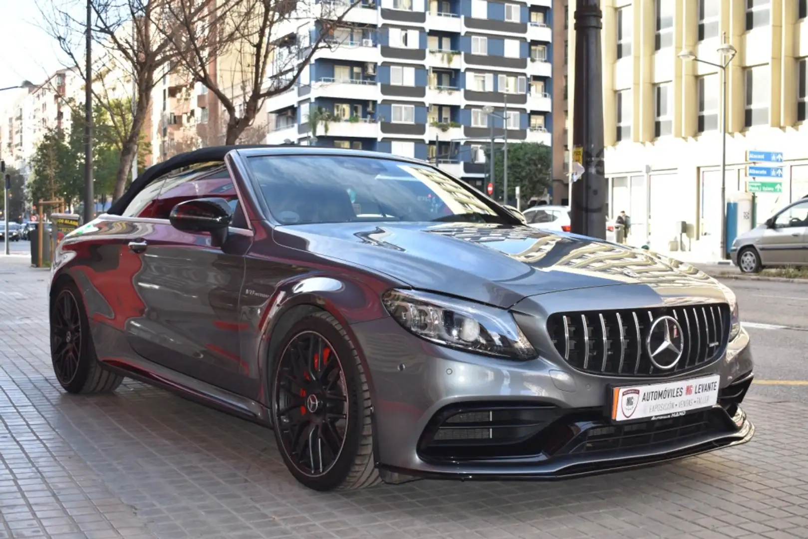 Mercedes-Benz C 63 AMG Cabrio S Speedshift MCT 9G Gris - 2